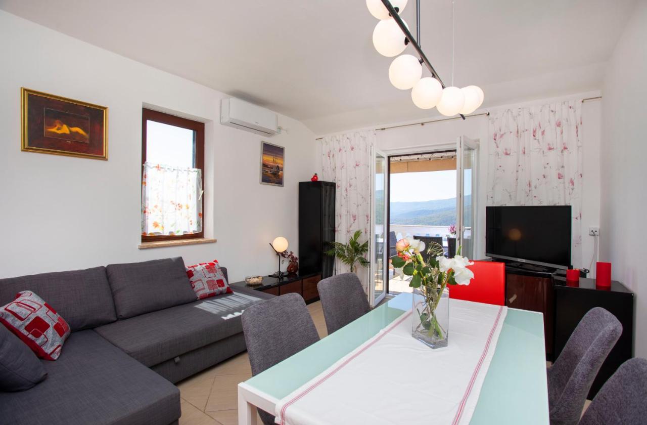 Greenhouse Family Apartments Рабац Экстерьер фото